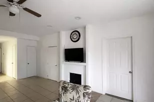 7837 Pacific Pearl St, Houston, TX 77072 - Photo 4