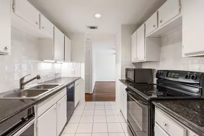 2829 Timmons Lane #146, Houston, TX 77027 - Photo 6