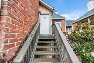 2829 Timmons Ln, Houston, TX 77027 - Photo 2