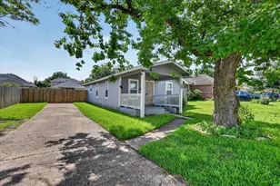 8023 Fountain St, Houston, TX 77051 - Photo 2