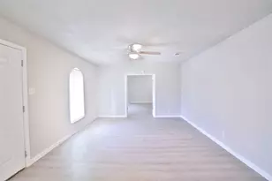 9409 Kentshire Dr, Houston, TX 77078 - Photo 14