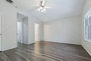 151 N Burberry Park Cir, Spring, TX 77382 - Photo 8
