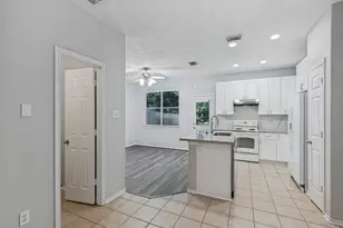 151 N Burberry Park Cir, Spring, TX 77382 - Photo 14
