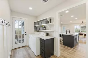 5844 Fm 949 Rd, Sealy, TX 77418 - Photo 18