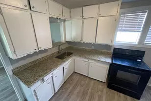 1649 19th St, Port Arthur, TX 77640 - Photo 4