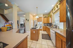 10003 Brookshore Ln, Pearland, TX 77584 - Photo 10