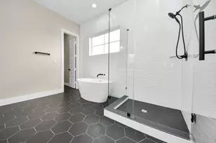 125 E 38th St, Houston, TX 77018 - Photo 28