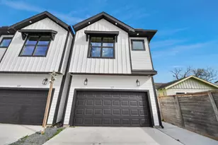 125 E 38th St, Houston, TX 77018 - Photo 2