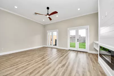 125 E 38th Street, Houston, TX 77018 - Photo 22