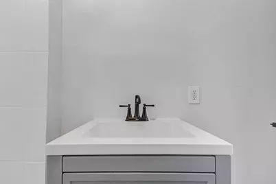 3414 Le Badie Street, Houston, TX 77026 - Photo 12