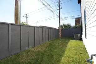 9217 Washington Heights, Houston, TX 77063 - Photo 26