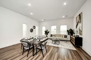 879 Rachel St, Houston, TX 77091 - Photo 1