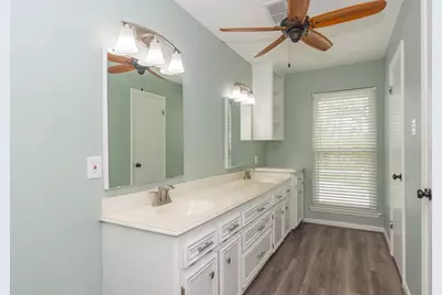 4509 Country Club Drive, Dickinson, TX 77539 - Photo 14