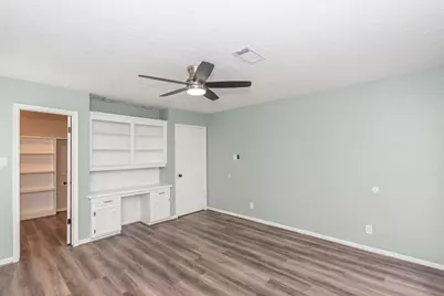 4509 Country Club Drive, Dickinson, TX 77539 - Photo 16