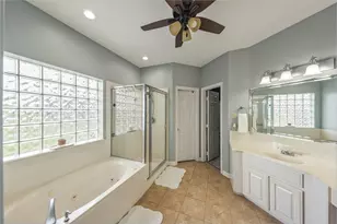 8775 Grand Lake Estates Dr, Montgomery, TX 77316 - Photo 20