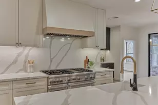 13819 Majestic Spring Ln, Humble, TX 77396 - Photo 8