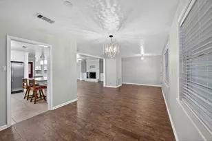 22 Willow Ln, Galveston, TX 77551 - Photo 10