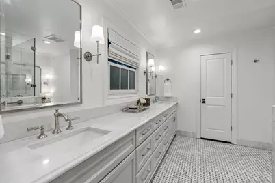 2419 Avalon Place, Houston, TX 77019 - Photo 22