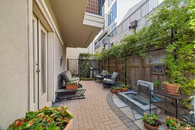 2415 W Main Street, Houston, TX 77098 - Photo 14