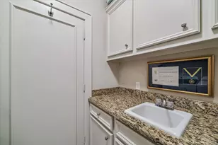 2415 W Main St, Houston, TX 77098 - Photo 30