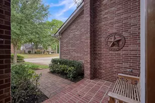 34 W Prairie Dawn Cir, The Woodlands, TX 77385 - Photo 6