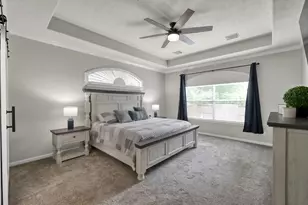 34 W Prairie Dawn Cir, The Woodlands, TX 77385 - Photo 20