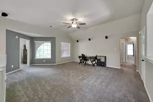 34 W Prairie Dawn Cir, The Woodlands, TX 77385 - Photo 26