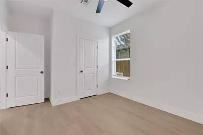 2619 Delafield St Street #4, Houston, TX 77023 - Photo 16