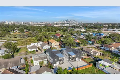 2619 Delafield St Street #4, Houston, TX 77023 - Photo 26