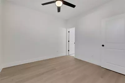 2619 Delafield St Street #4, Houston, TX 77023 - Photo 18