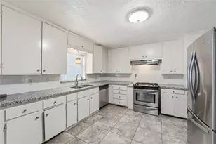6526 Linden St, Houston, TX 77087 - Photo 10