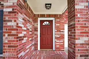 9710 Berkshire Trce, Pearland, TX 77584 - Photo 2