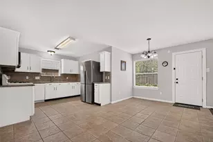 9710 Berkshire Trce, Pearland, TX 77584 - Photo 8
