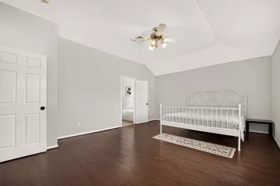 9710 Berkshire Trace, Pearland, TX 77584 - Photo 20