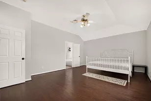 9710 Berkshire Trce, Pearland, TX 77584 - Photo 20