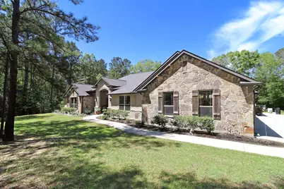 121 Red Hawk Rd Road, Huntsville, TX 77340 - Photo 2