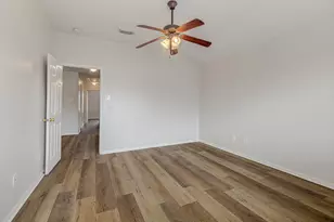 13983 Maximos Dr, Houston, TX 77083 - Photo 20