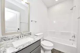 2920 Arbor Edge Crossing, Texas City, TX 77568 - Photo 14