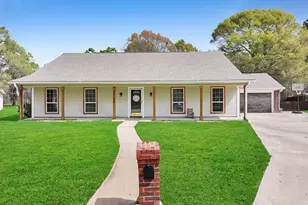 12708 Koawood Ln, Beaumont, TX 77713 - Photo 2