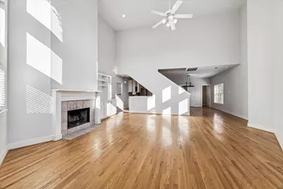 9710 Riddlewood Lane, Houston, TX 77025 - Photo 2