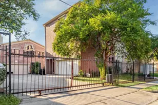 9710 Riddlewood Ln, Houston, TX 77025 - Photo 4