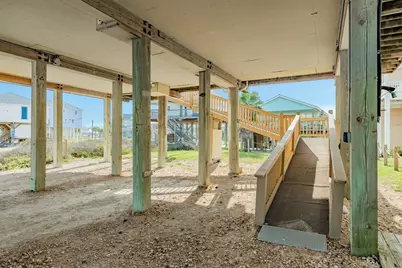 13111 Gulf Beach Drive, Freeport, TX 77541 - Photo 32