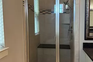 1241 Nelson Falls Ln, Houston, TX 77008 - Photo 18