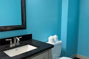 1241 Nelson Falls Ln, Houston, TX 77008 - Photo 12