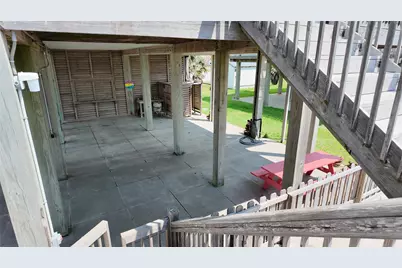 2256 Highway 87, Gilchrist, TX 77617 - Photo 20