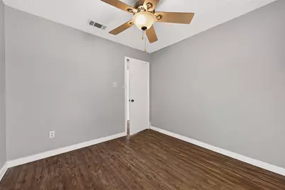 10814 Parkland Woods Drive, Sugar Land, TX 77498 - Photo 20