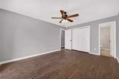 10814 Parkland Woods Drive, Sugar Land, TX 77498 - Photo 18