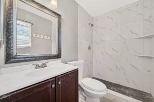 10814 Parkland Woods Dr, Sugar Land, TX 77498 - Photo 38
