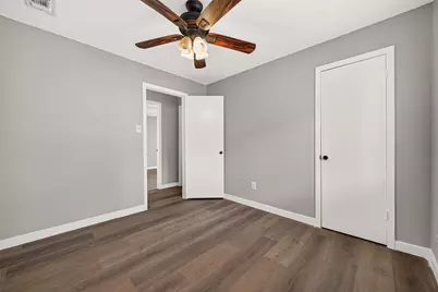10814 Parkland Woods Drive, Sugar Land, TX 77498 - Photo 22