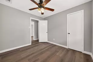 10814 Parkland Woods Dr, Sugar Land, TX 77498 - Photo 22